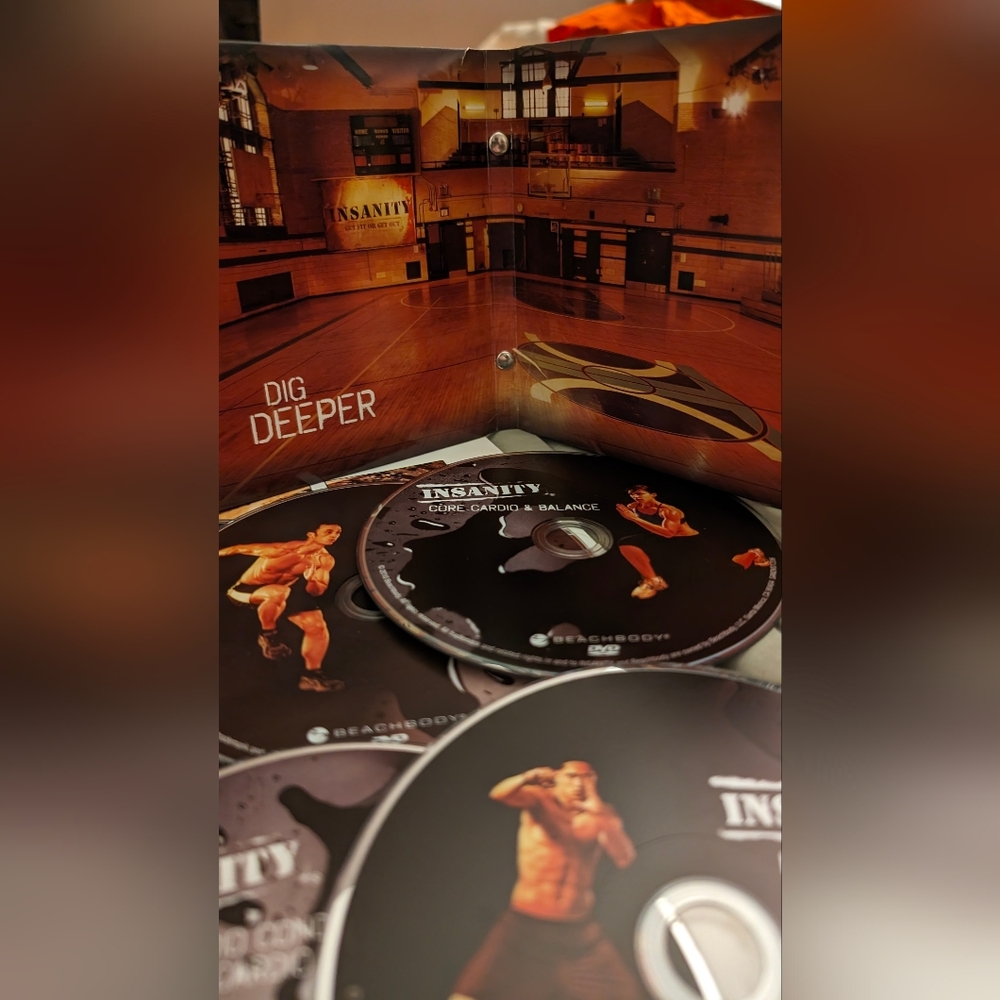 Beachbody Insanity Work Out - Picture 9 of 10